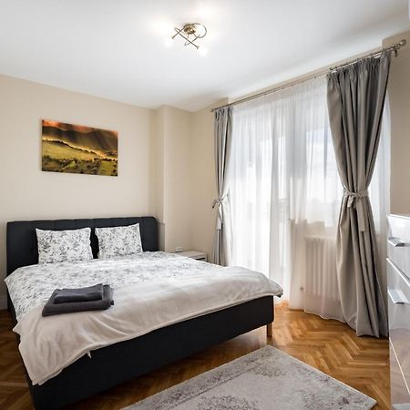 בוקרשט City View Apartment With Private Balcony מראה חיצוני תמונה
