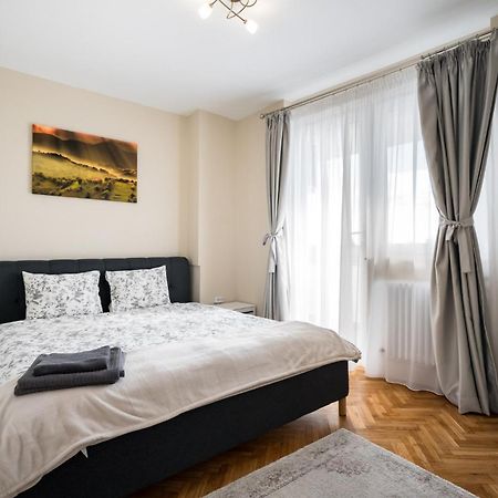בוקרשט City View Apartment With Private Balcony מראה חיצוני תמונה