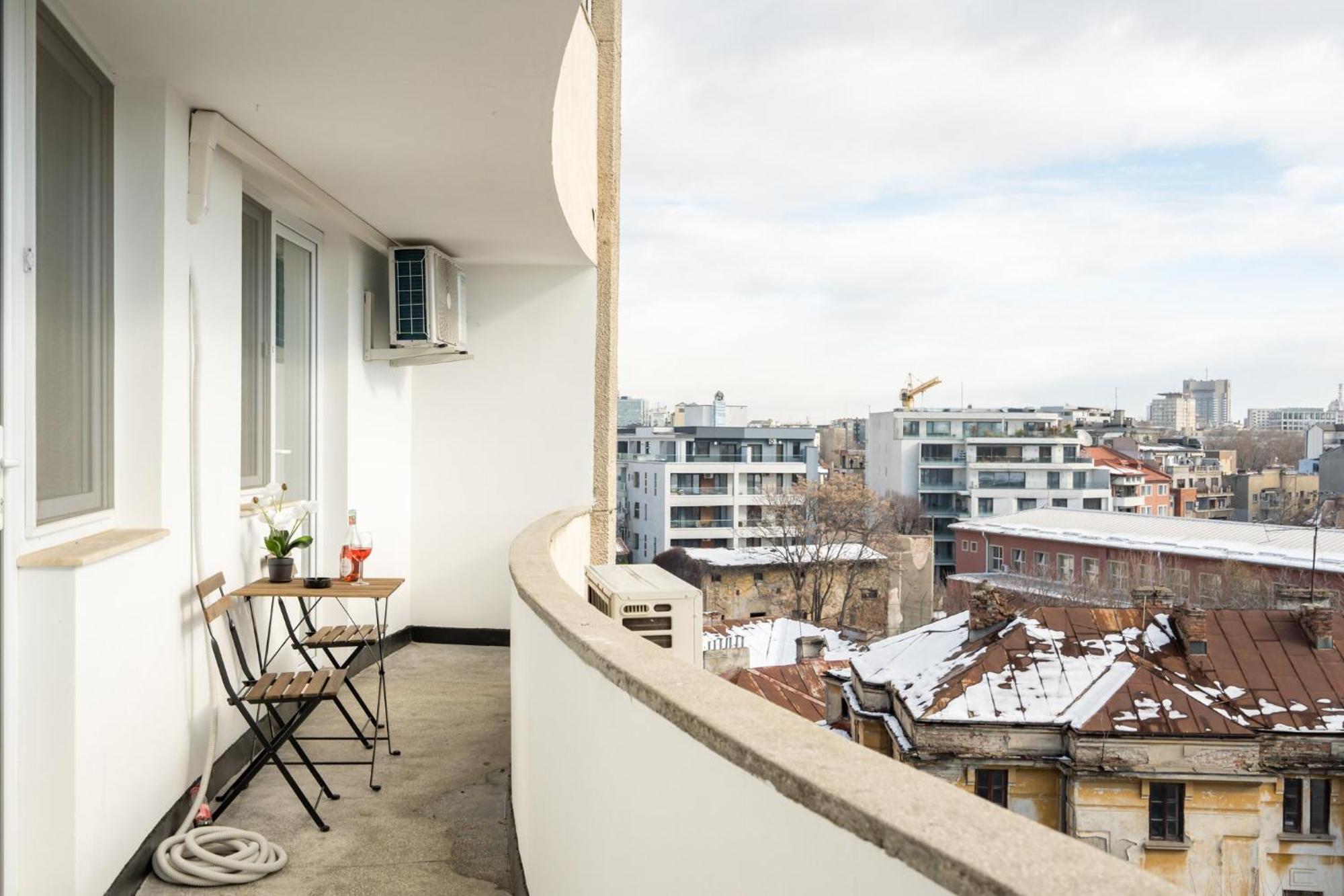 בוקרשט City View Apartment With Private Balcony מראה חיצוני תמונה
