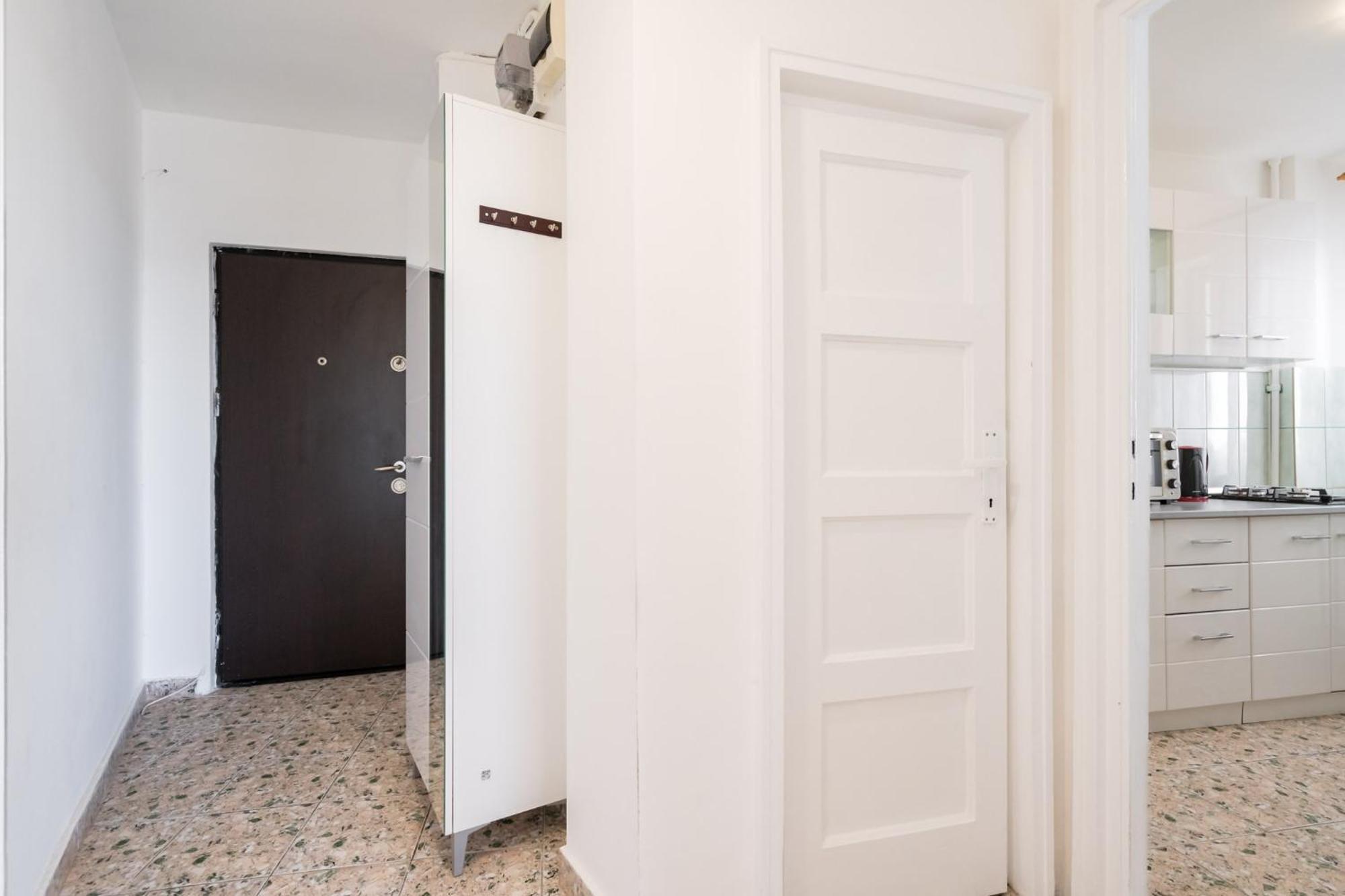 בוקרשט City View Apartment With Private Balcony מראה חיצוני תמונה