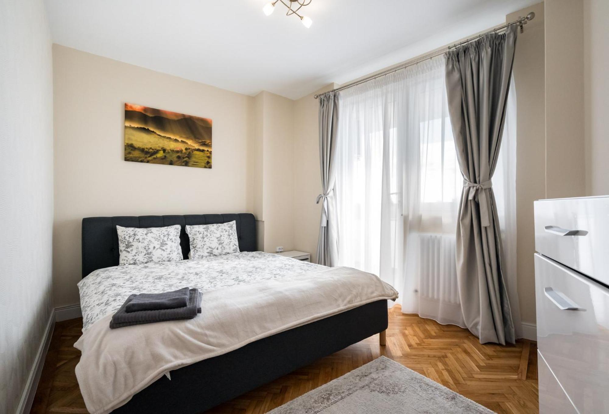 בוקרשט City View Apartment With Private Balcony מראה חיצוני תמונה